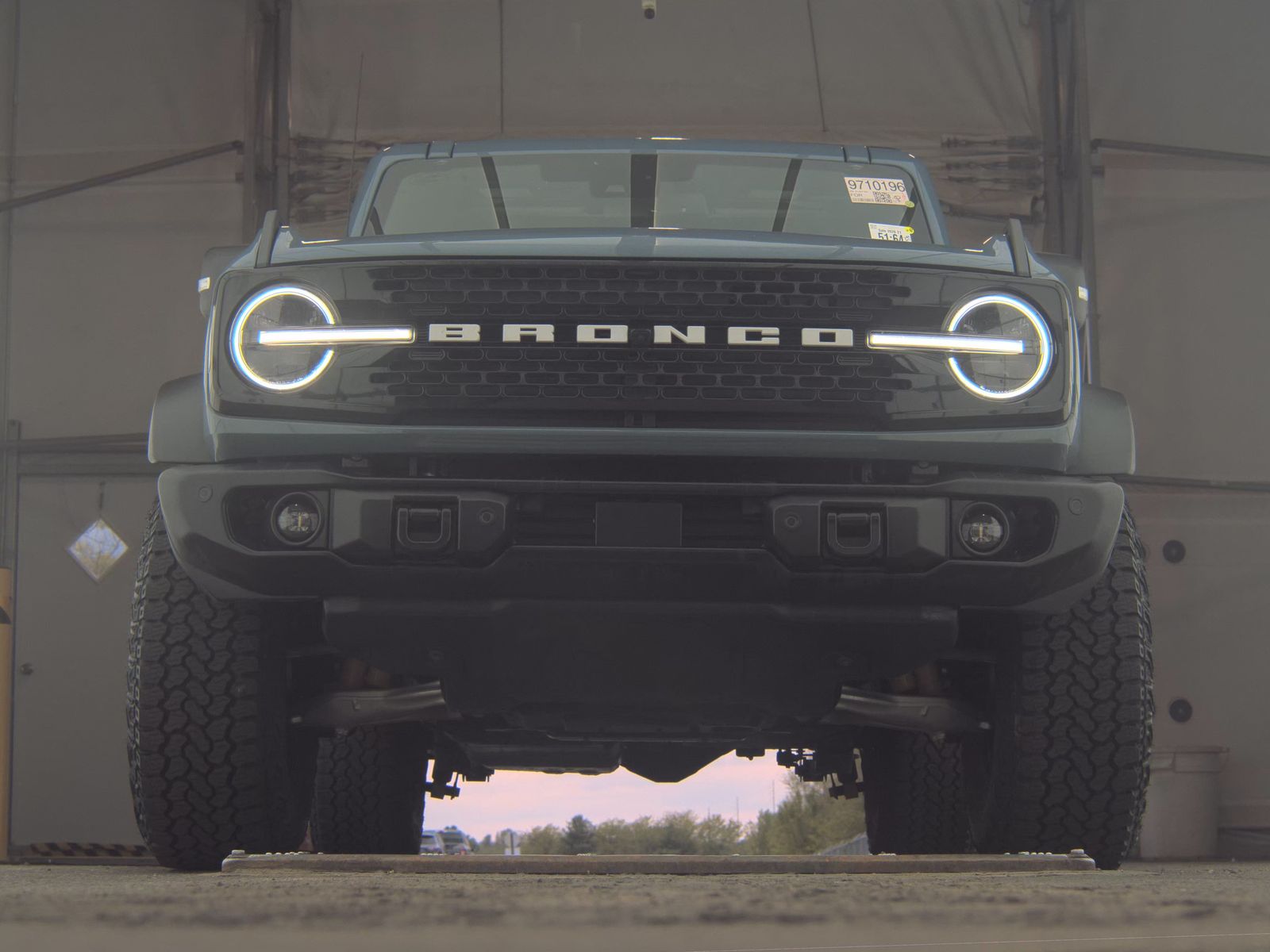 FORD BRONCO - 4