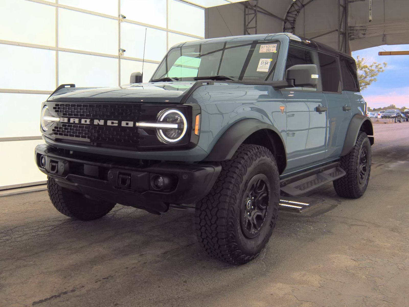 FORD BRONCO - 1