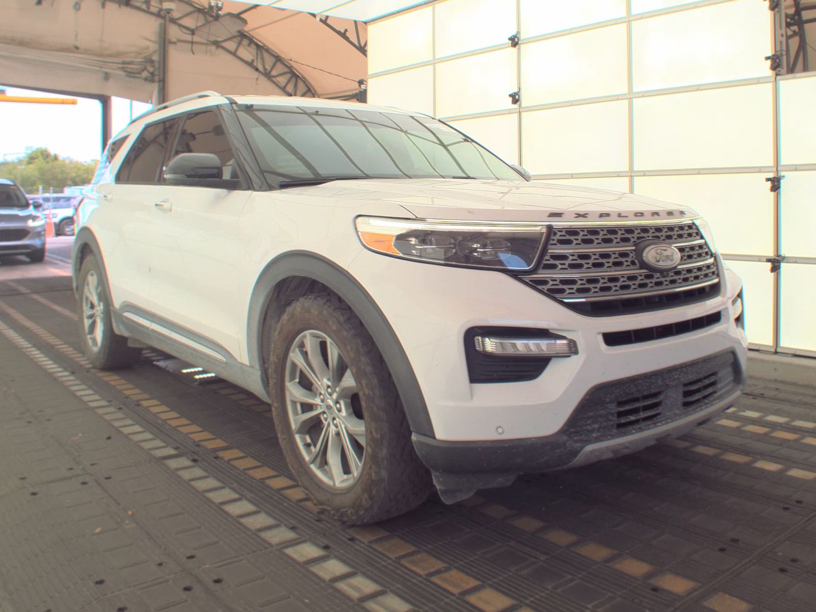 FORD EXPLORER - 5