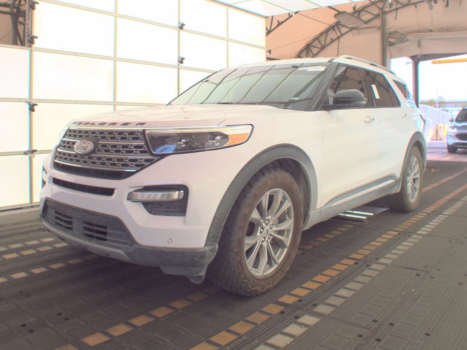 FORD EXPLORER - 1