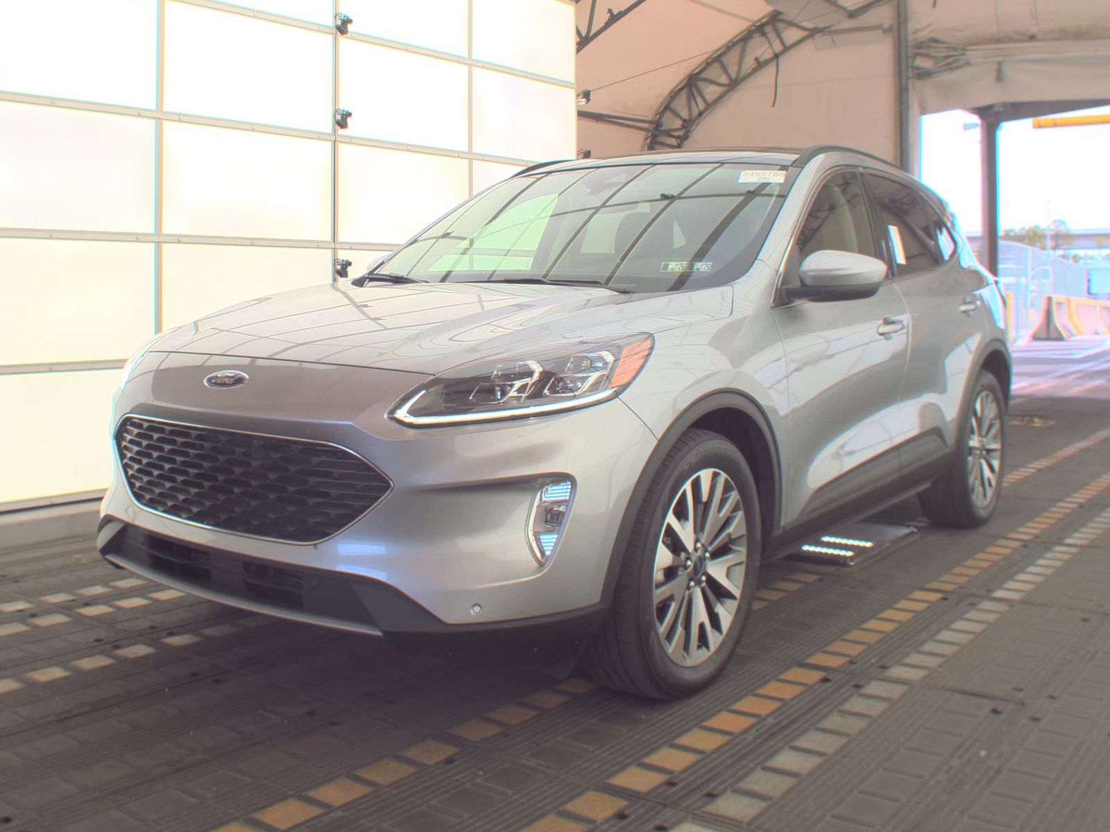 FORD ESCAPE - 1