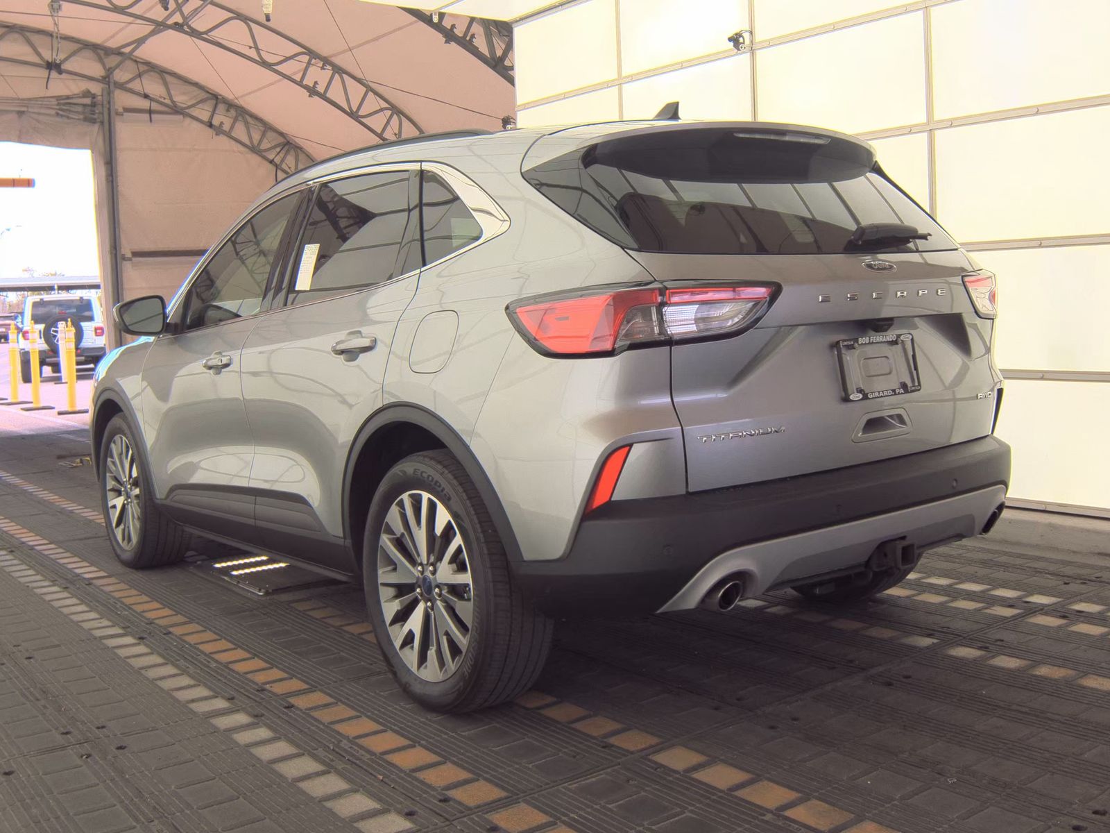 FORD ESCAPE - 9