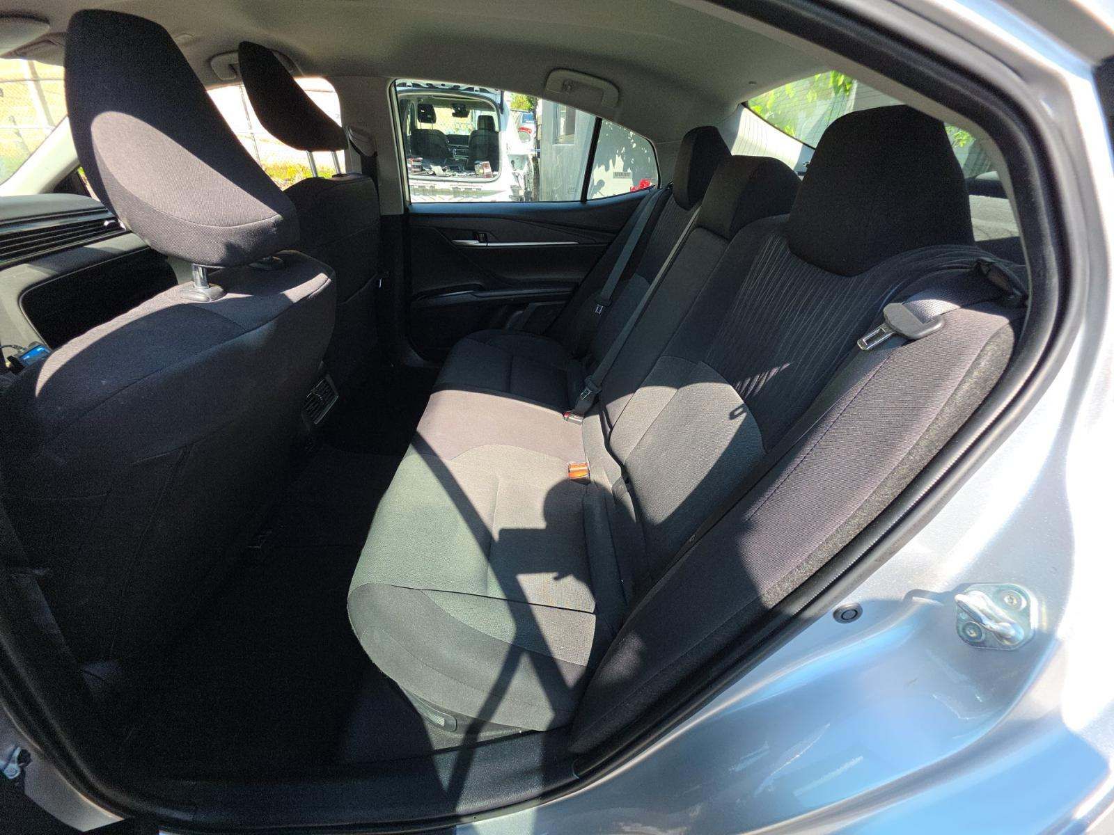 TOYOTA CAMRY - 8