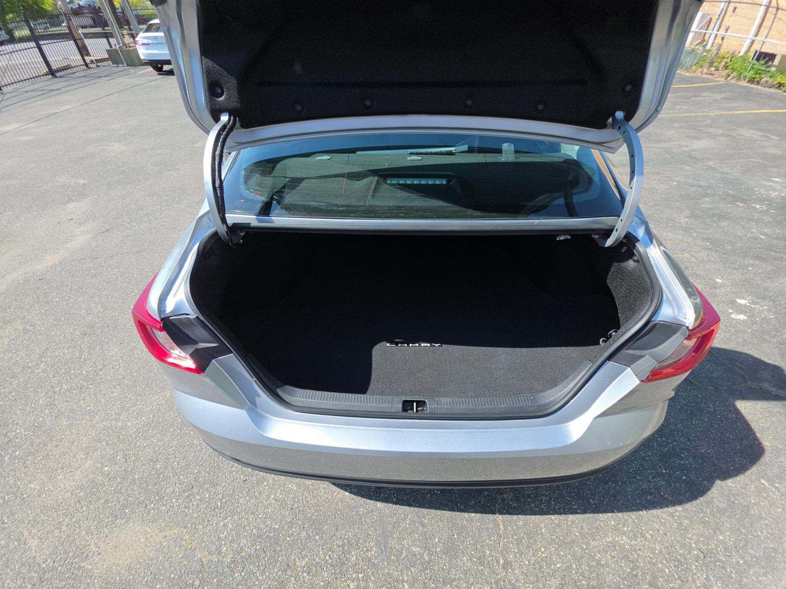 TOYOTA CAMRY - 9