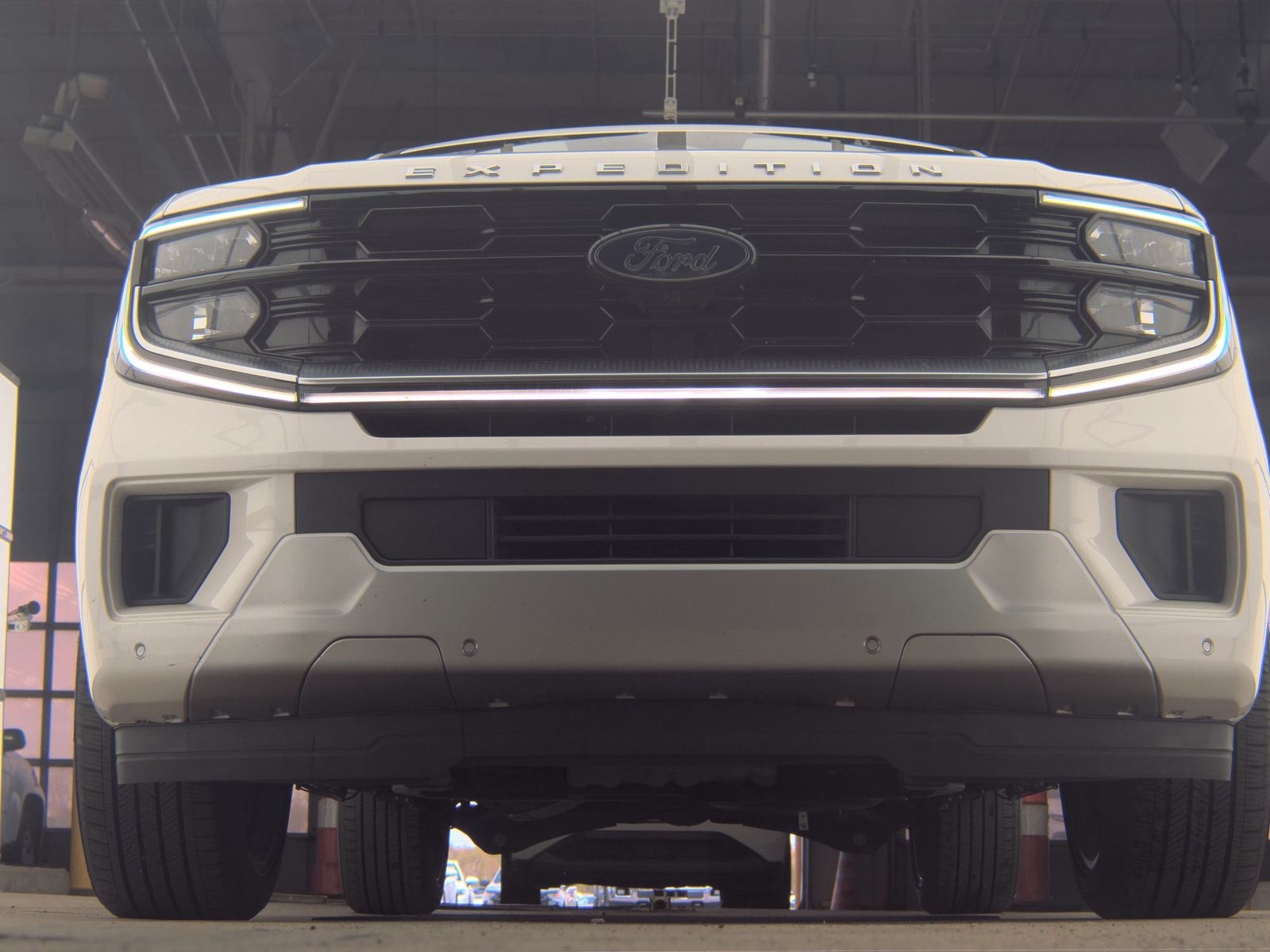 FORD EXPEDITION MAX - 4