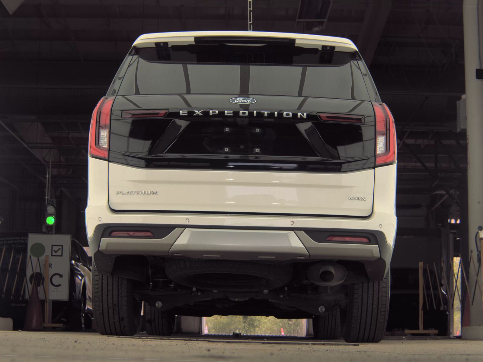FORD EXPEDITION MAX - 8