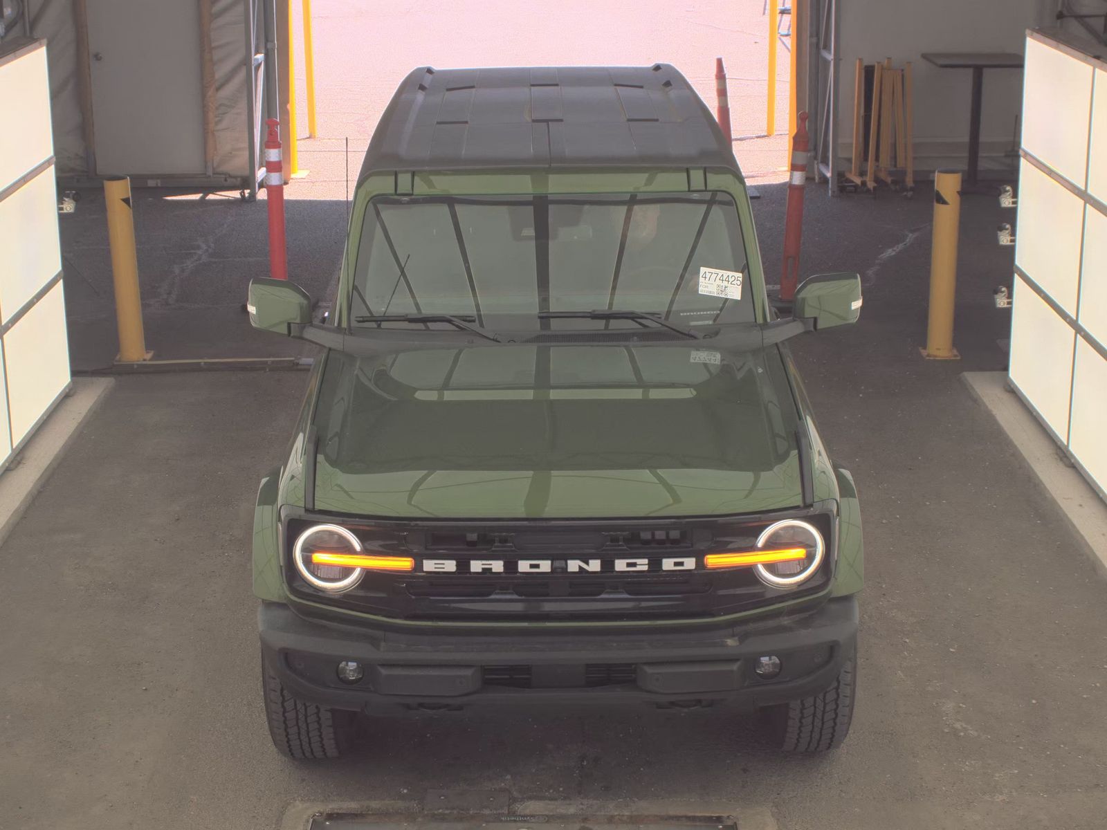 FORD BRONCO - 3