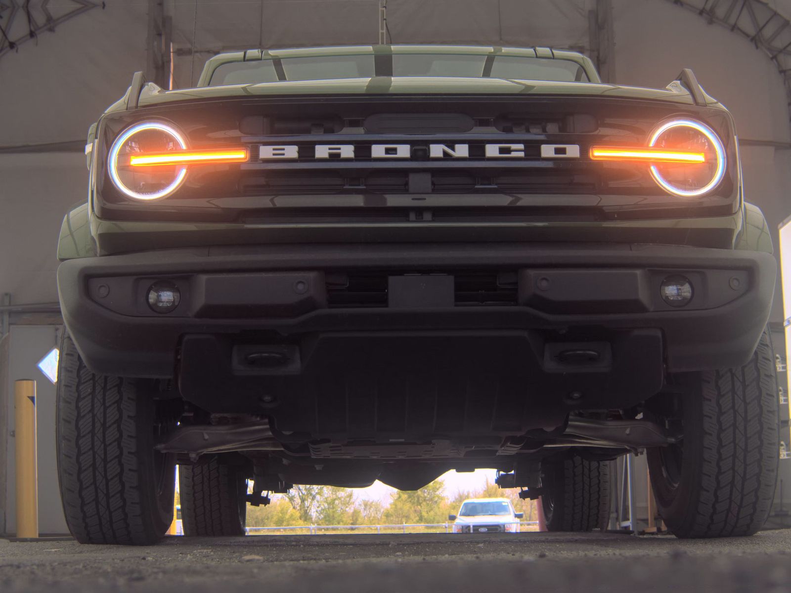 FORD BRONCO - 4
