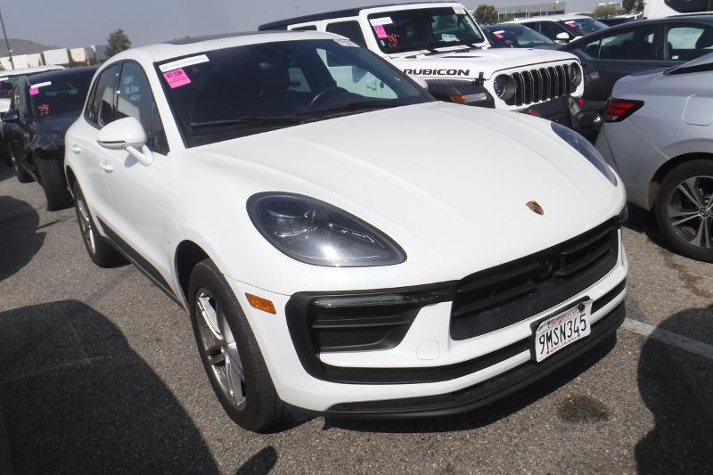 2024 Porsche Macan Base AWD