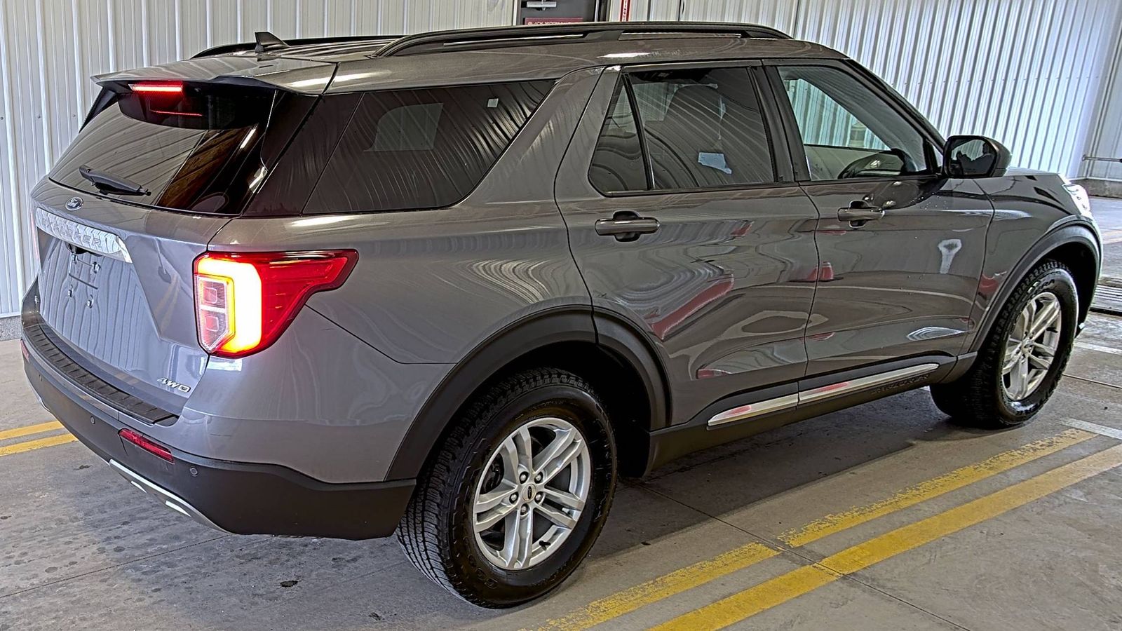 FORD EXPLORER - 5