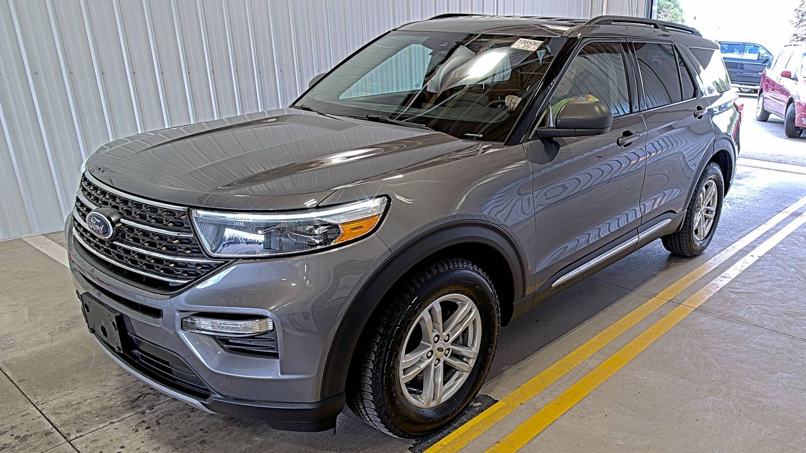 FORD EXPLORER - 1