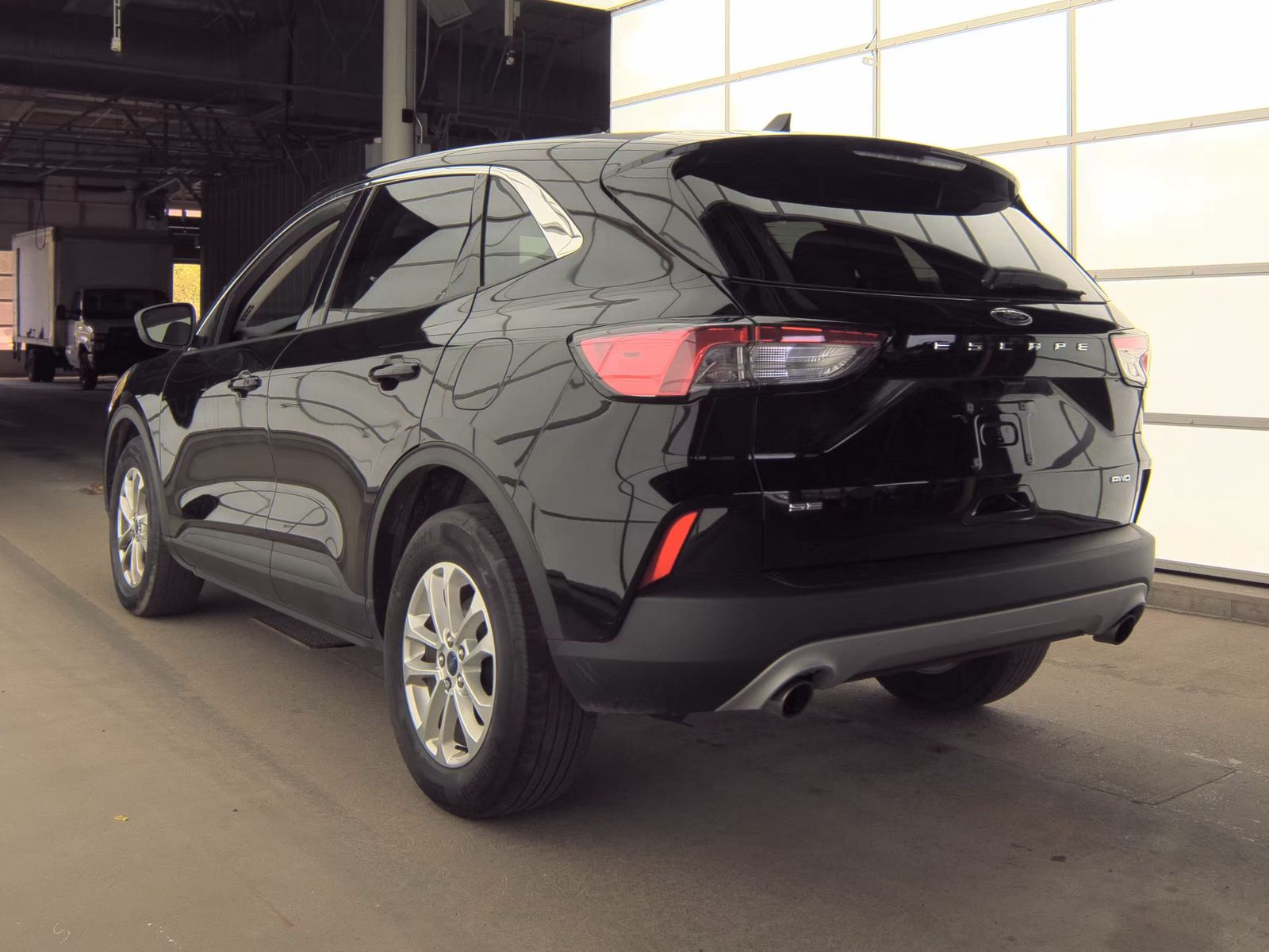 FORD ESCAPE - 9