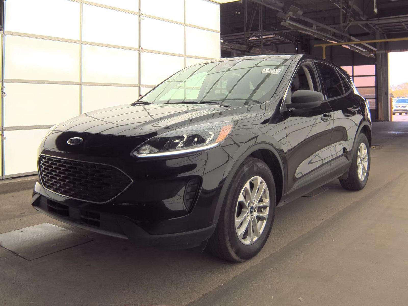FORD ESCAPE - 1