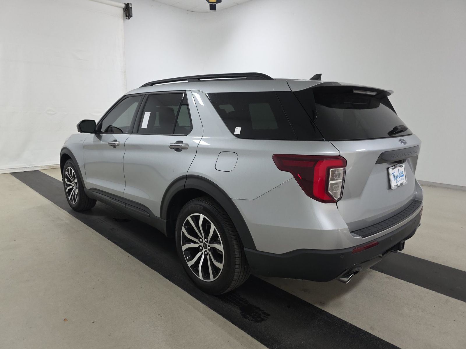 FORD EXPLORER - 7