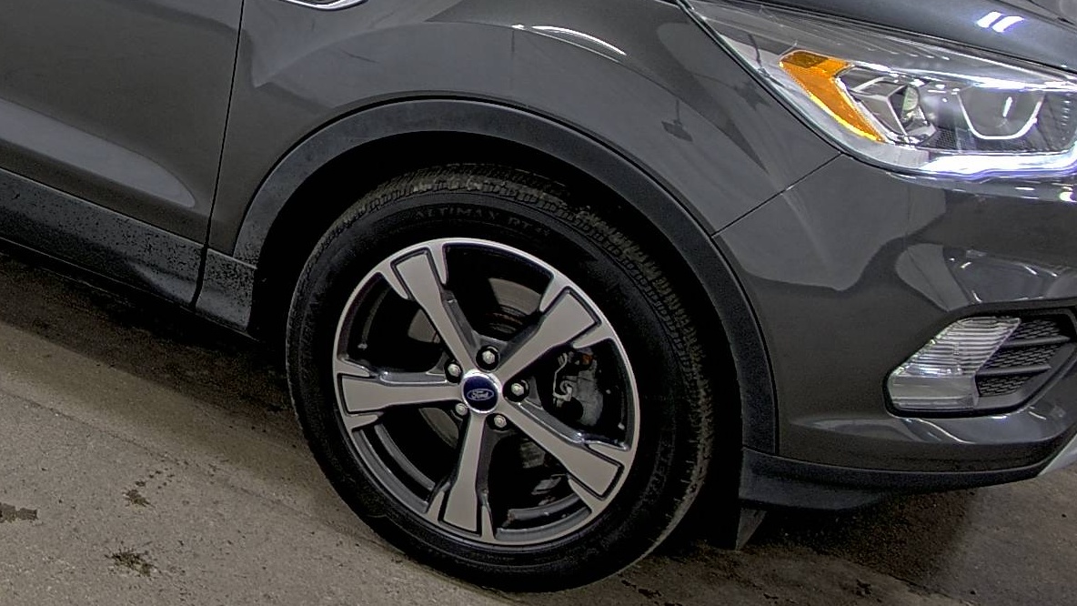 FORD ESCAPE - 9