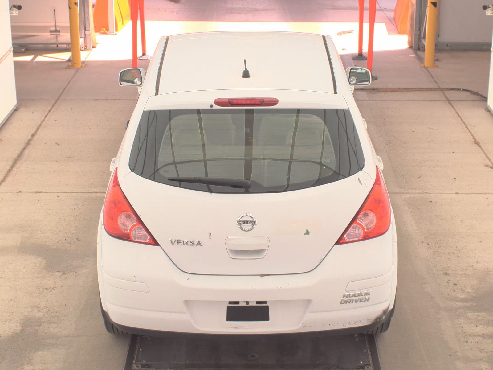 NISSAN VERSA - 7