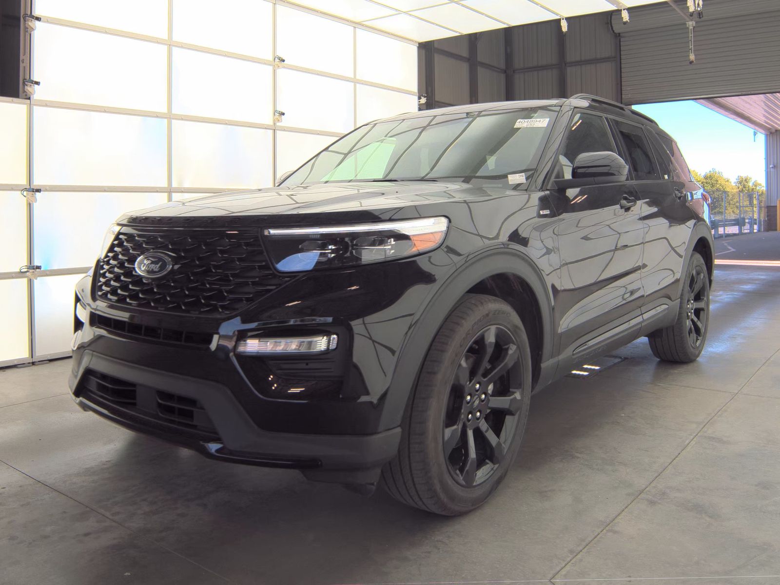 2024 Ford Explorer ST-LINE 4WD's photo