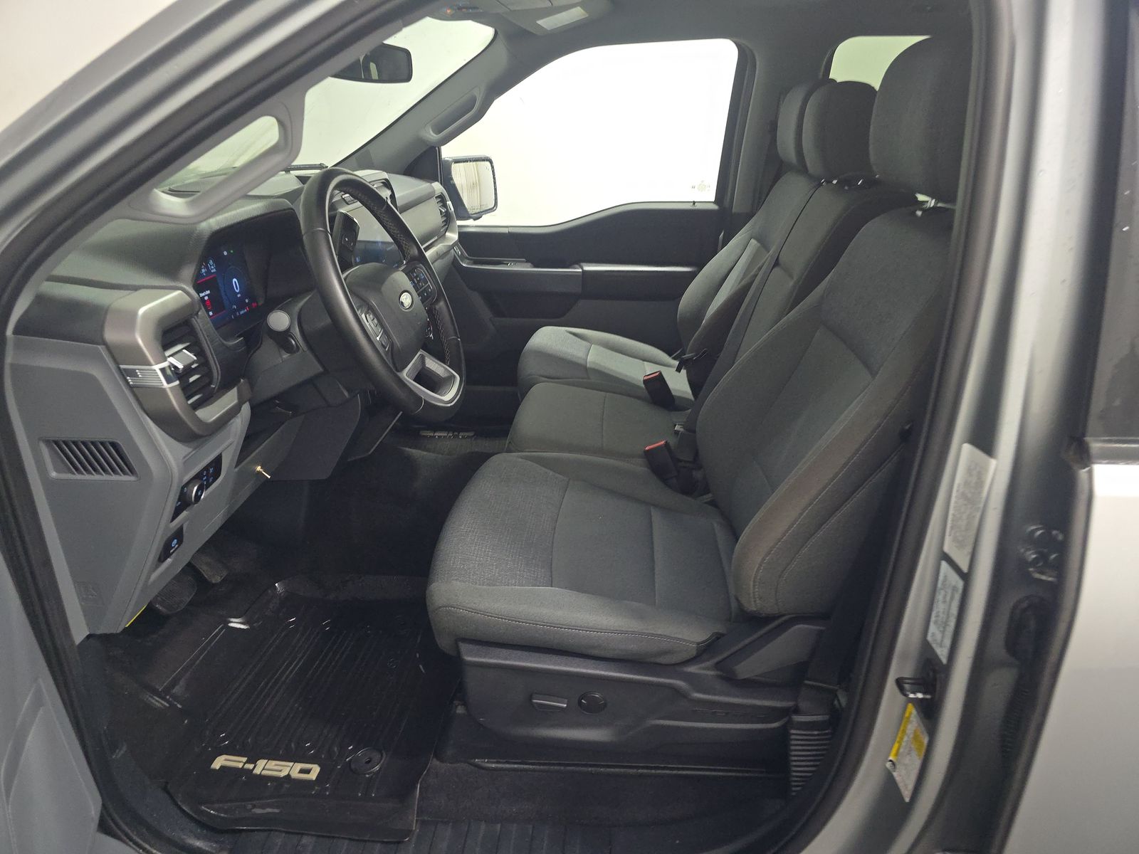 FORD F-150 - 8