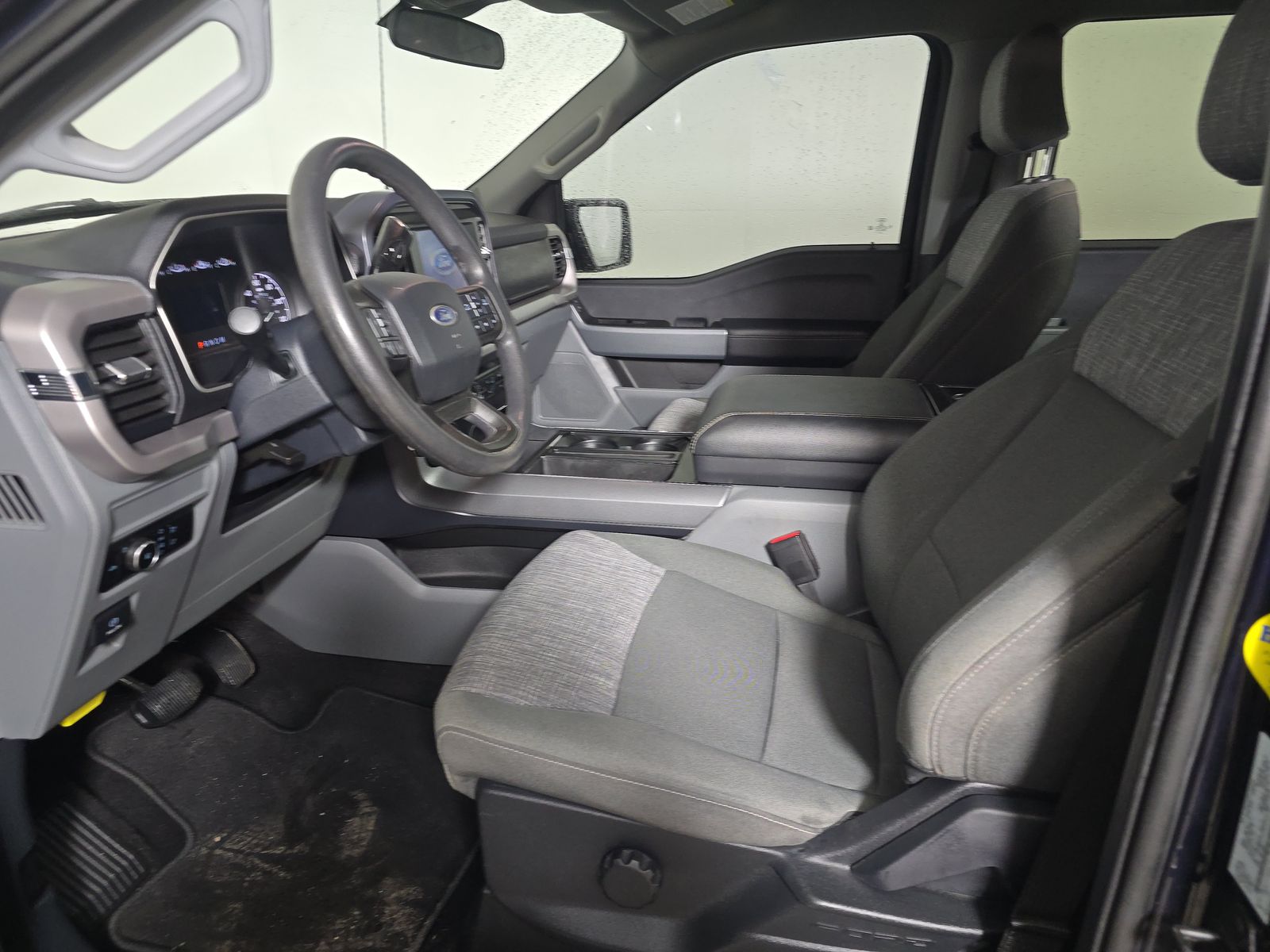 FORD F-150 - 8