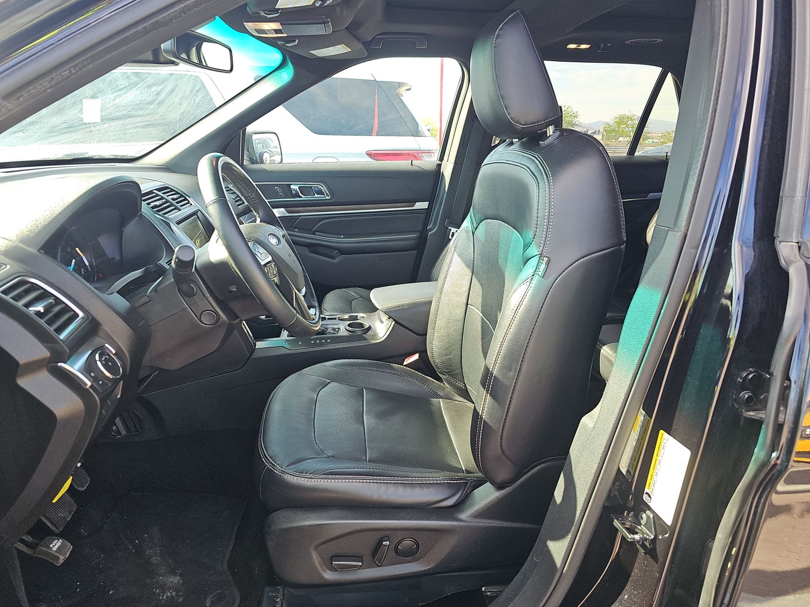 FORD EXPLORER - 8