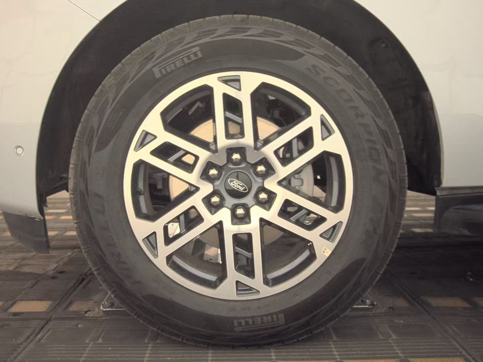 FORD EXPEDITION - 10