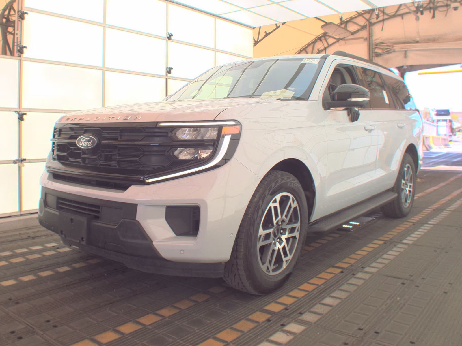 FORD EXPEDITION - 1