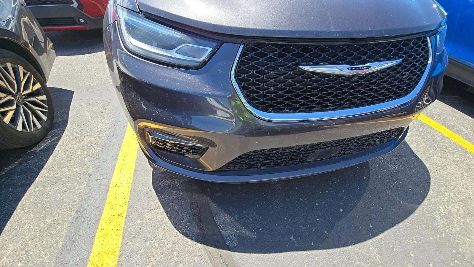 2023 Chrysler Pacifica Touring L FWD