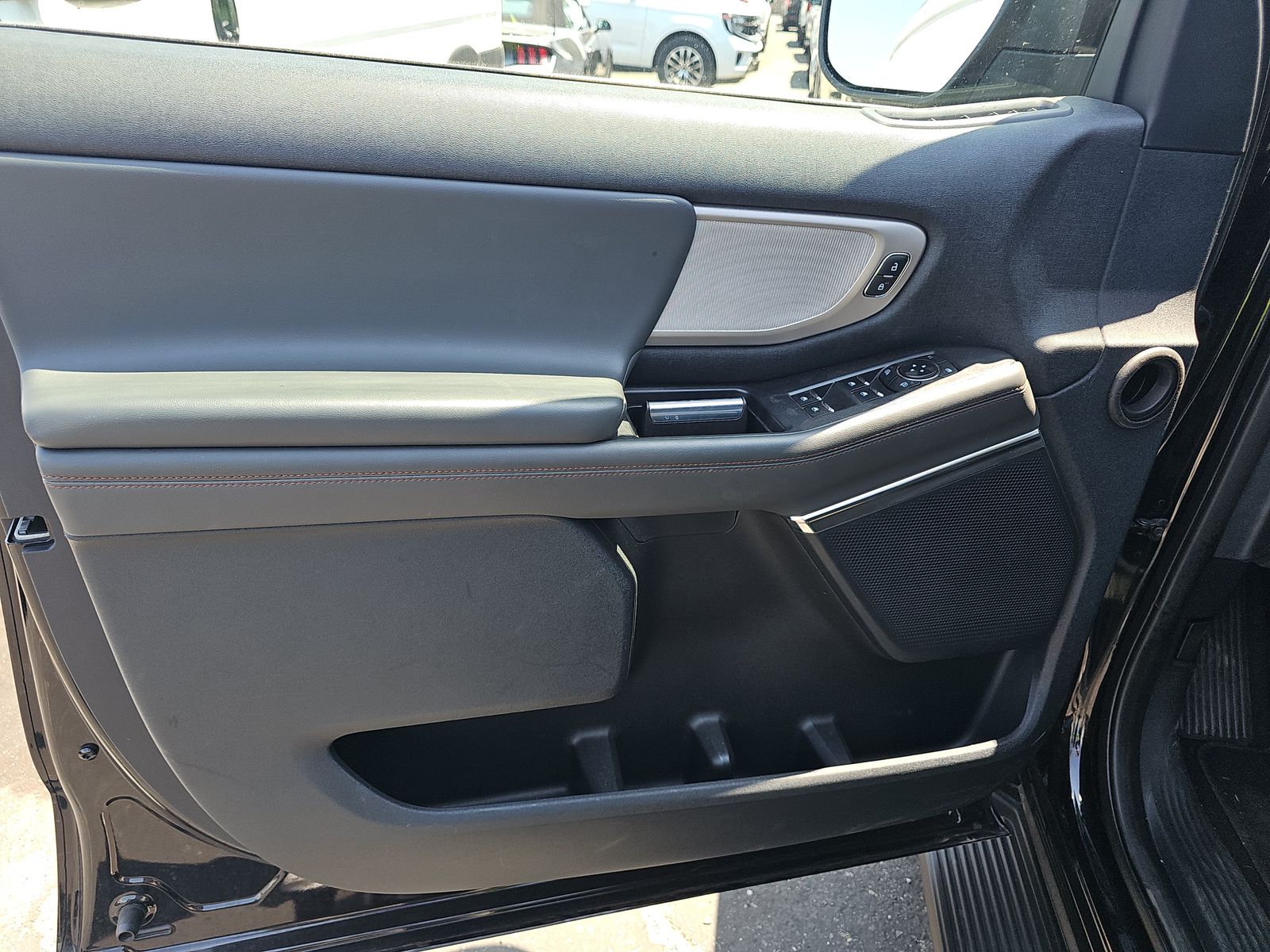 FORD EXPEDITION - 10