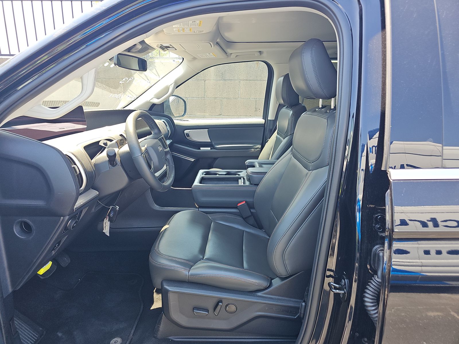 FORD EXPEDITION - 8