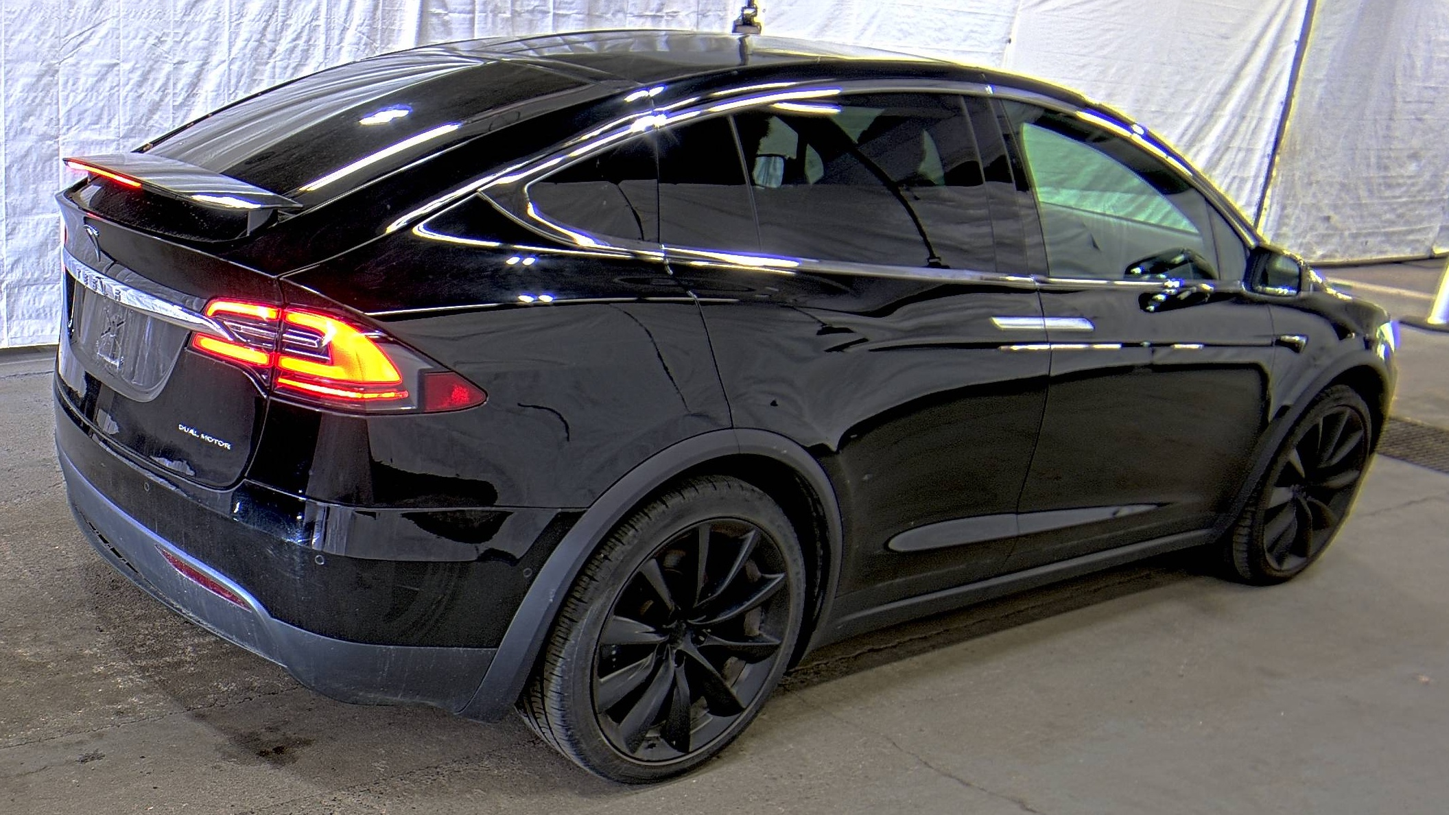 TESLA MODEL X - 5