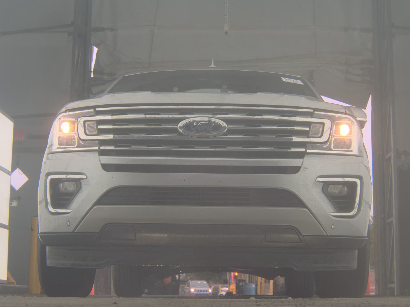 FORD EXPEDITION MAX - 4