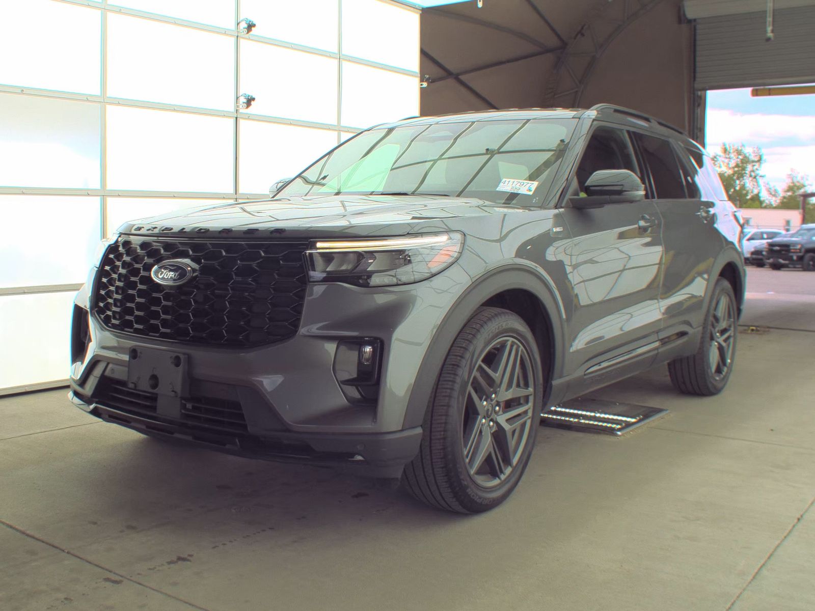 FORD EXPLORER - 1