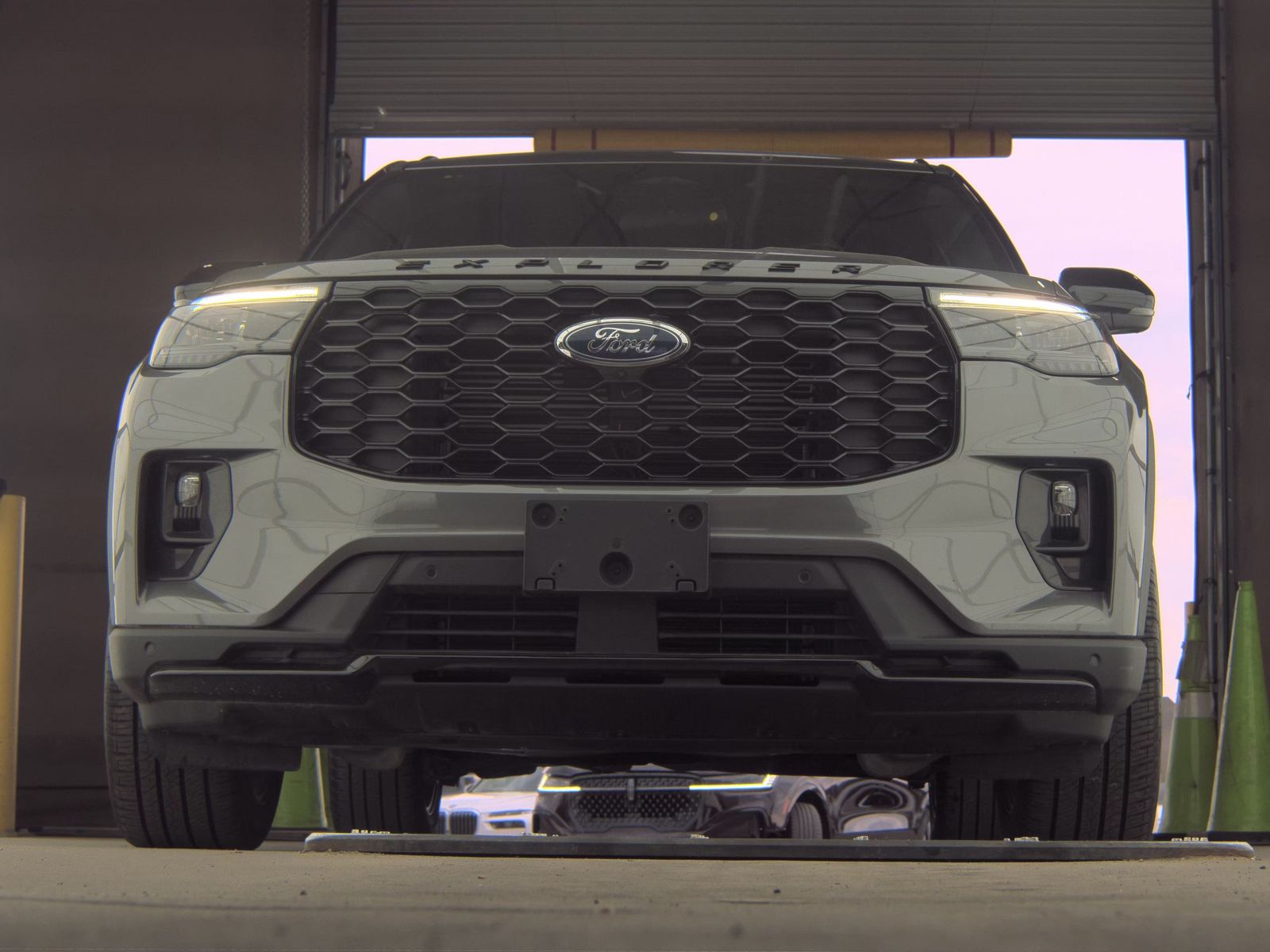 FORD EXPLORER - 4
