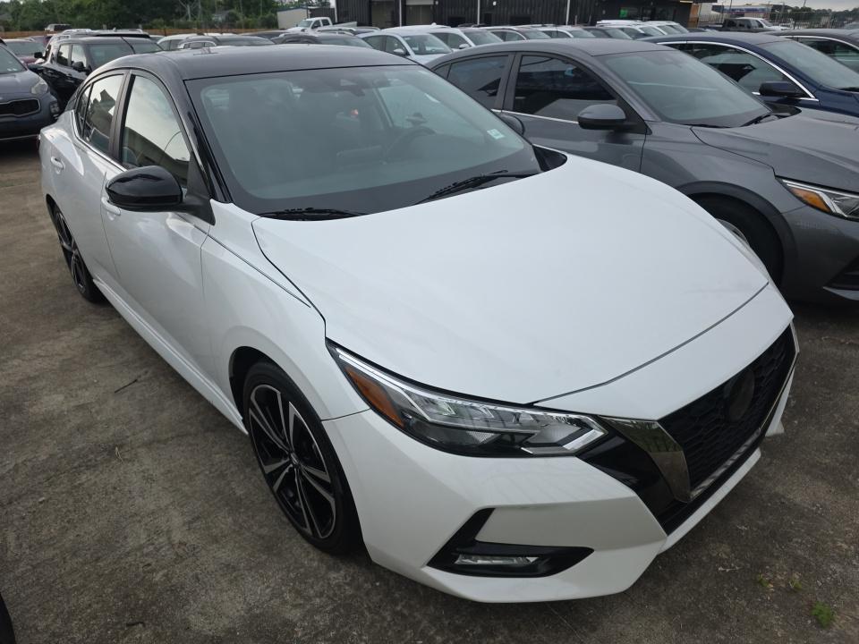 NISSAN SENTRA - 4