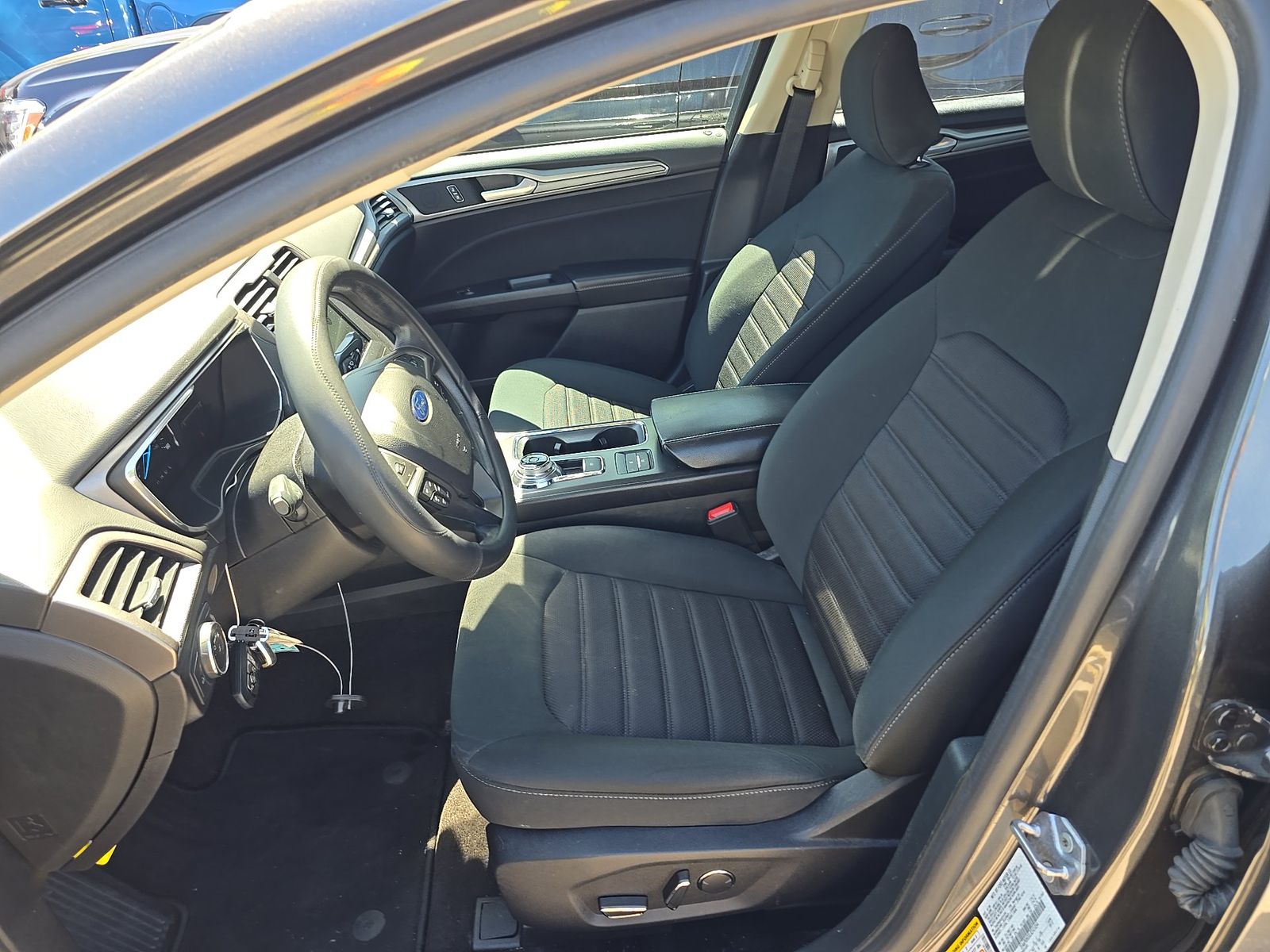 FORD FUSION - 8