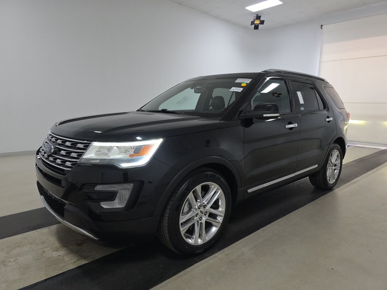 FORD EXPLORER - 1