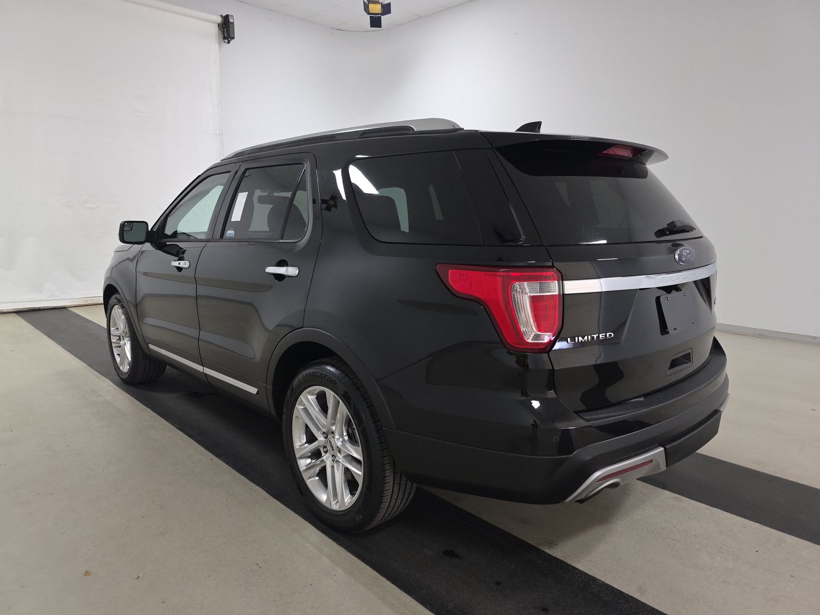 FORD EXPLORER - 7