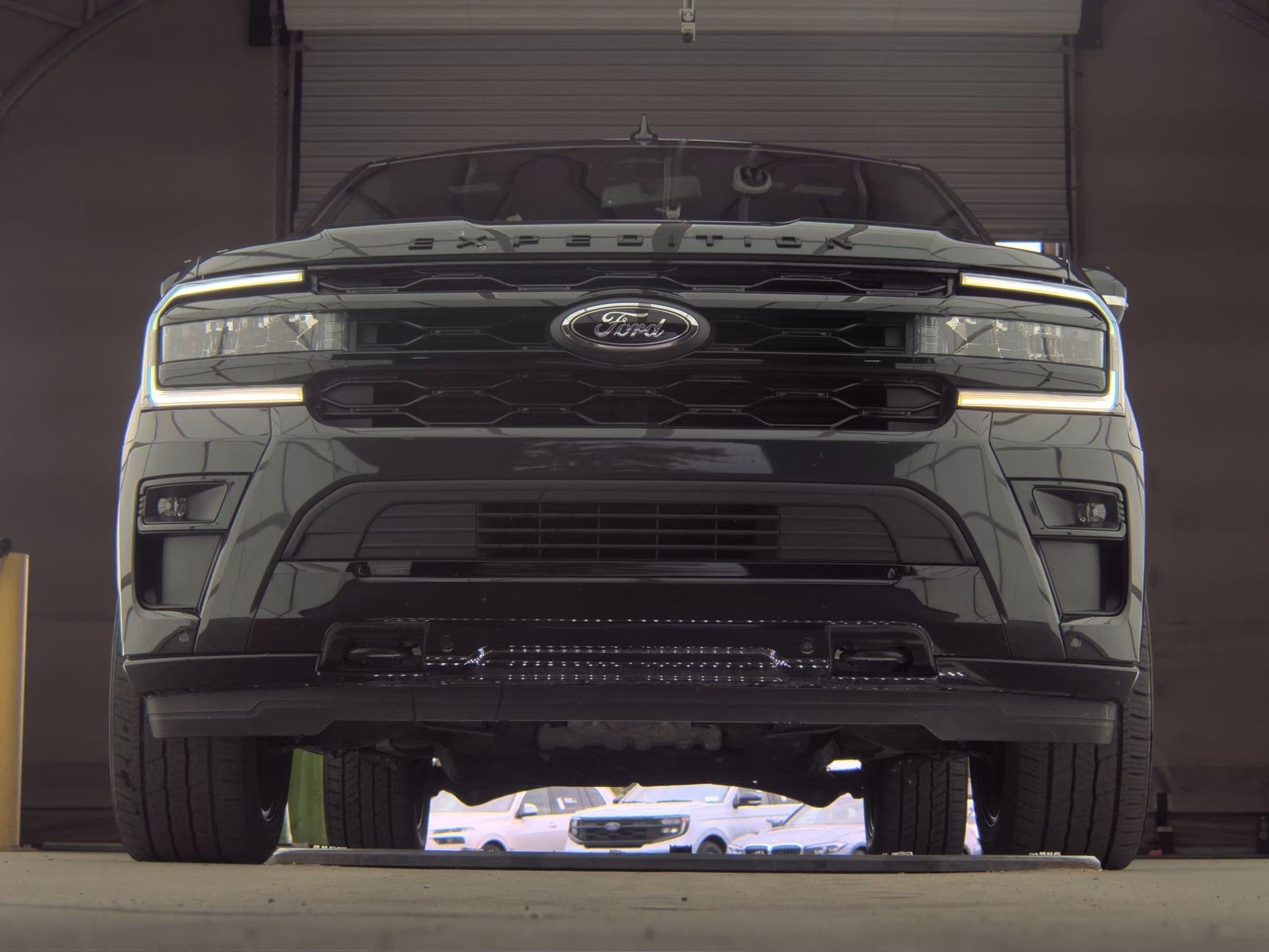 FORD EXPEDITION MAX - 4