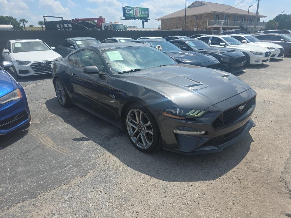 FORD MUSTANG - 4