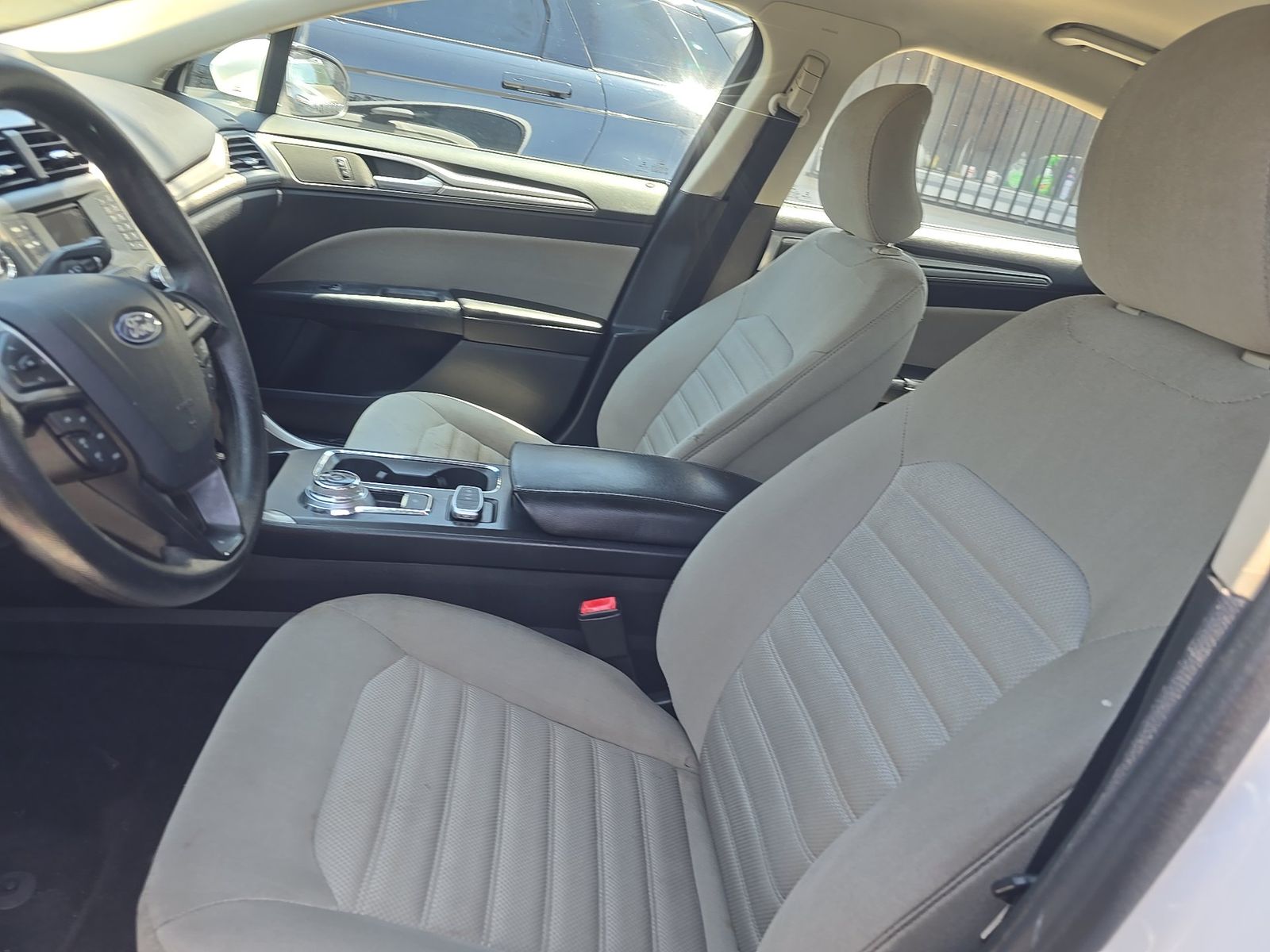 FORD FUSION - 8