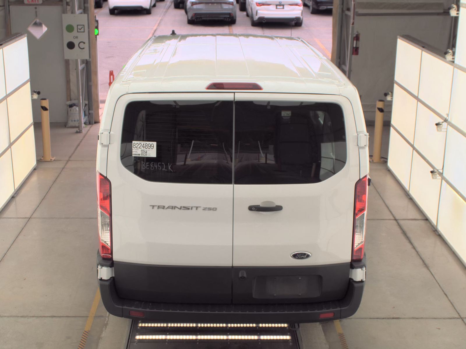 FORD TRANSIT 250 - 6