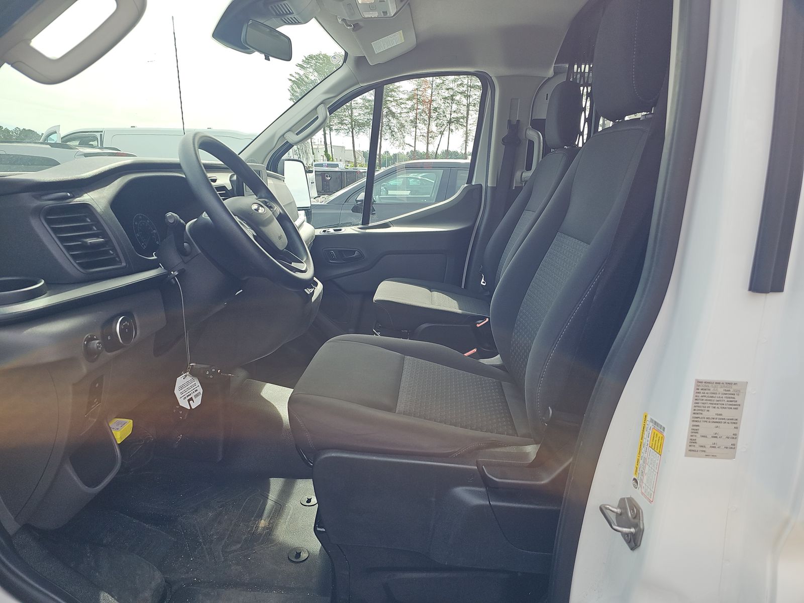 FORD TRANSIT 250 - 8