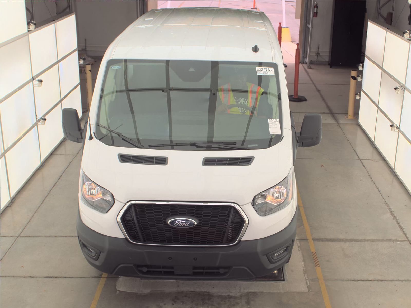 FORD TRANSIT 250 - 3