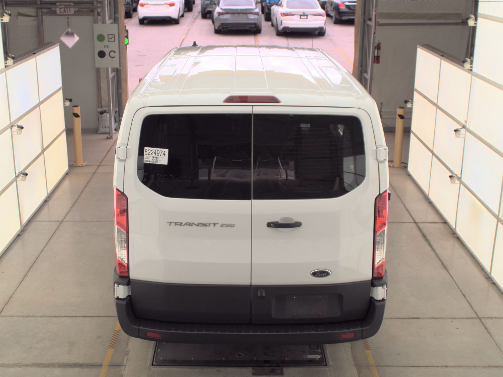 FORD TRANSIT 250 - 6