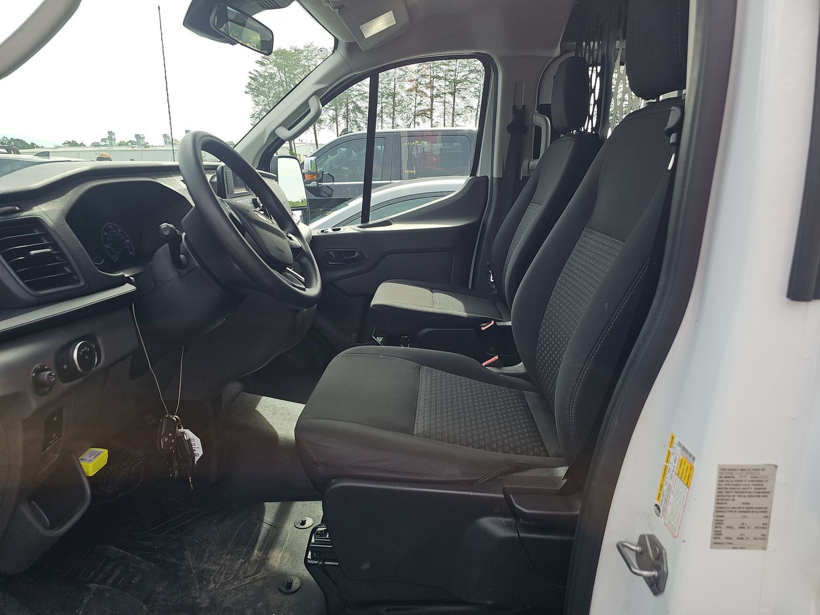 FORD TRANSIT 250 - 8