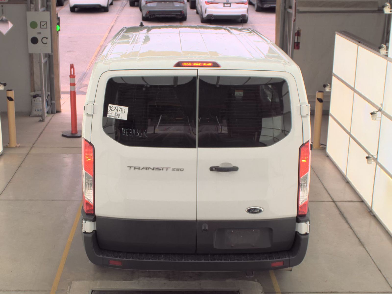 FORD TRANSIT 250 - 6