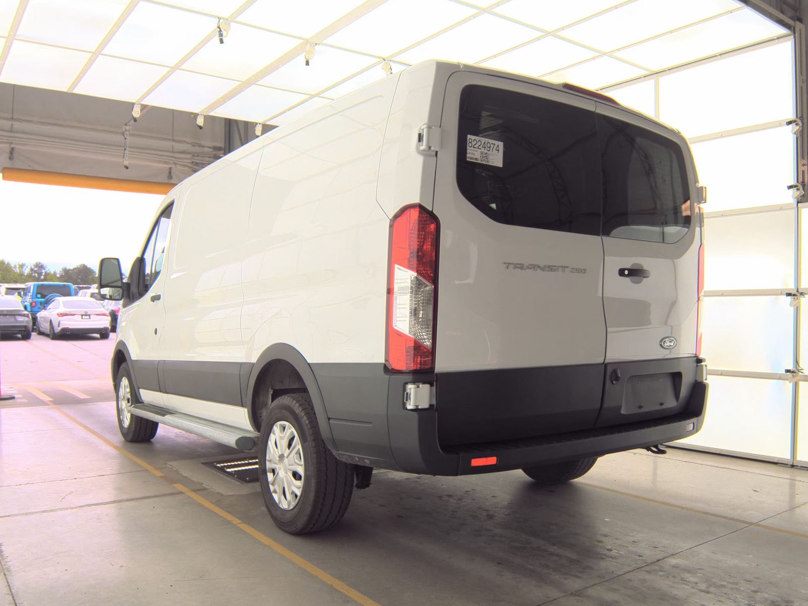 FORD TRANSIT 250 - 7