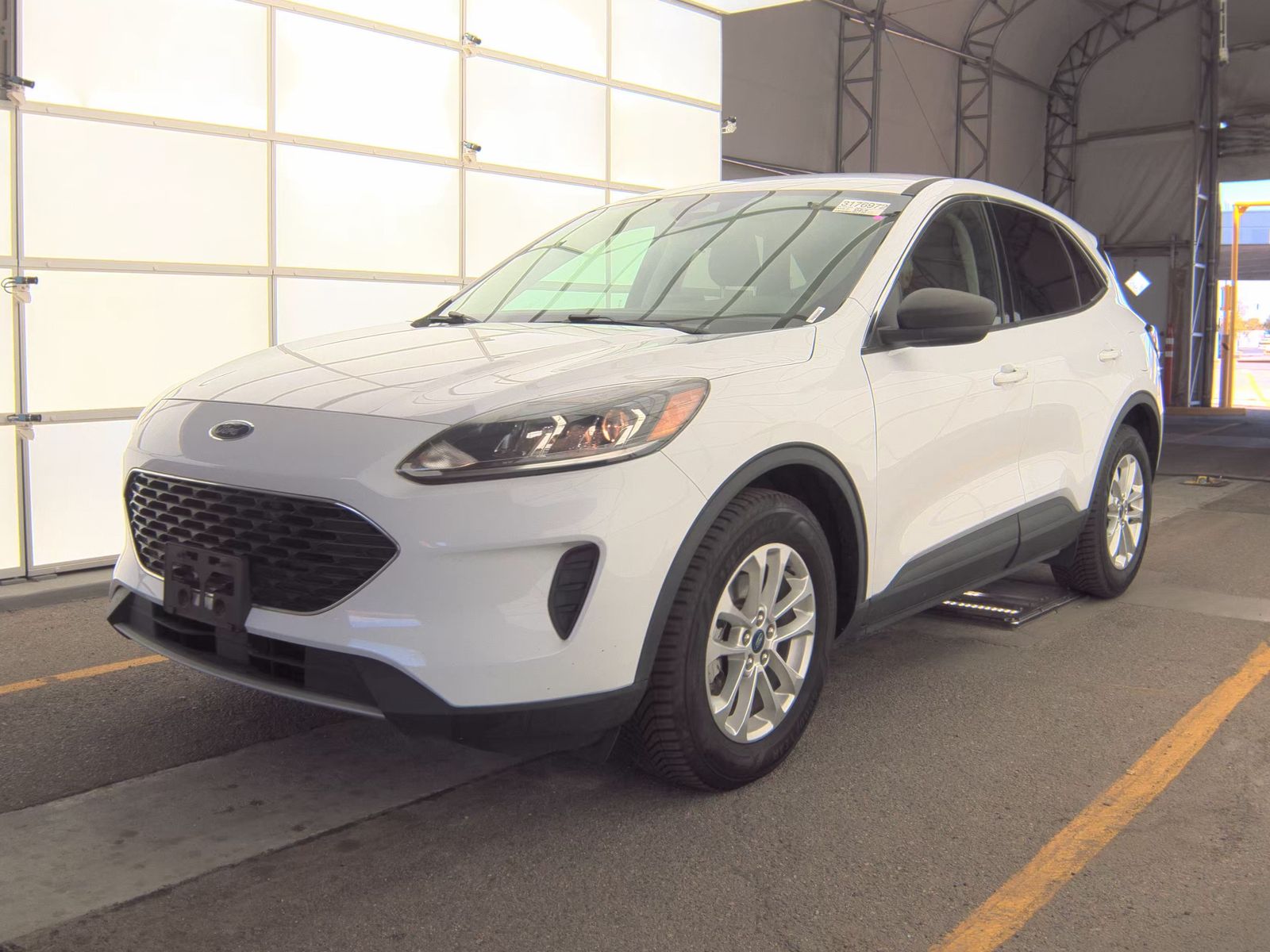 FORD ESCAPE - 1