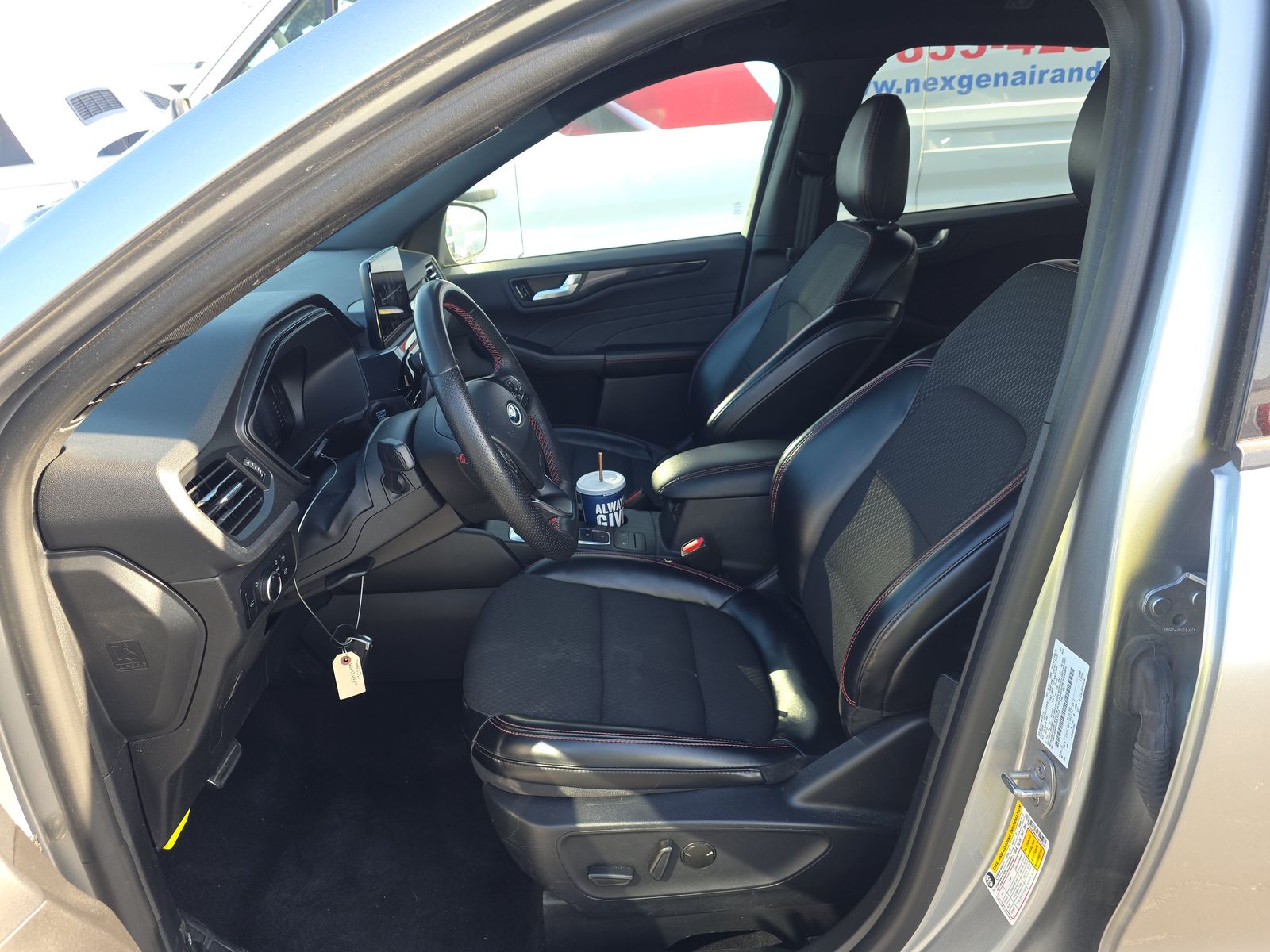 FORD ESCAPE - 6