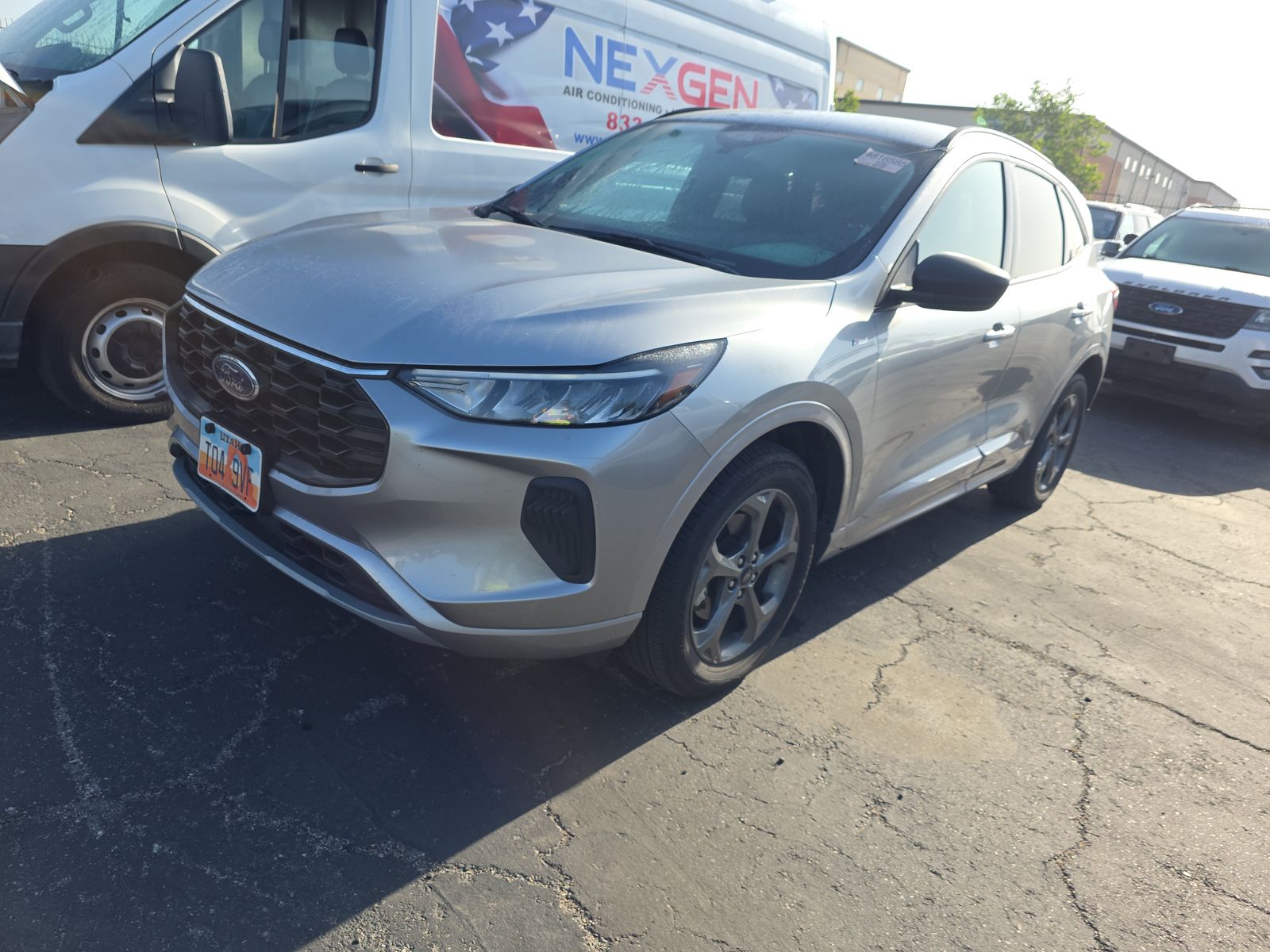 FORD ESCAPE - 1